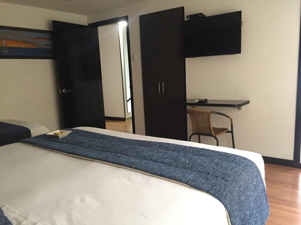 Hotel Aj Ferial 波哥大 外观 照片